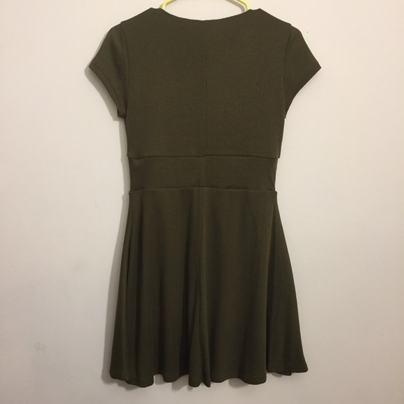 Francesca’s collection dress - Picture 2 of 3